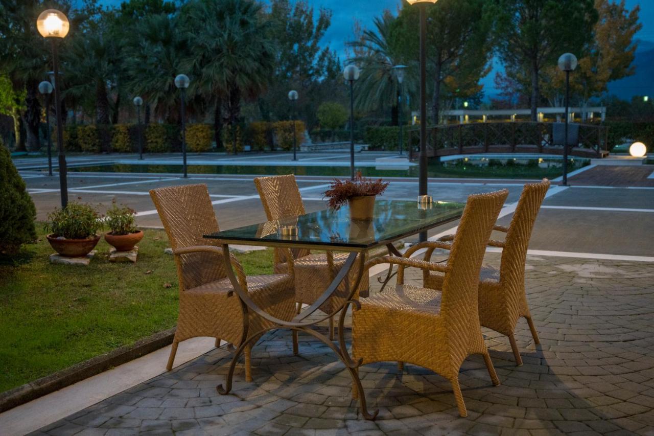 Hotel Byzantino Arta Esterno foto